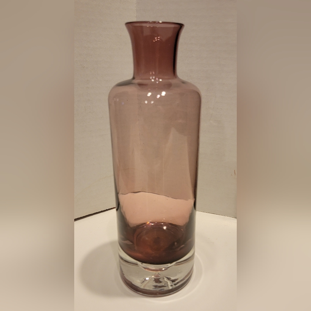 Clear Purple Ombre 8" Vase with Controlled Bubble Base Mid-Century Pre-owned